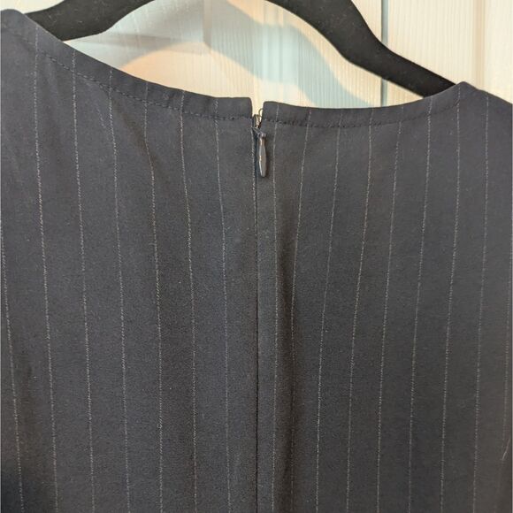 LOFT Blue Pinstripe Flutter Sleeve Dress | Women’s 8 | Navy & White | - Picture 4 of 6